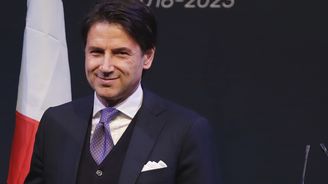 Itálie schválila rozpočet na příští rok. Pozitivní dopady ucítíme již brzy, prohlásil premiér Conte Itálie schválila rozpočet na příští rok. Pozitivní dopady ucítíme již brzy, prohlásil premiér Conte