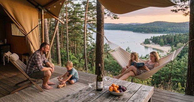 Glamping nabízí skvělou příležitost na pravidelný zisk pro investory. Vyžaduje ale velké investice a znalost zákonů.