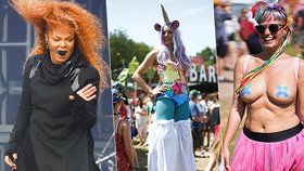 Hudební festival Glastonbury je přehledem hvězd včetně Janet Jackson (vlevo), ale i bizarních oblečků návštěvníků