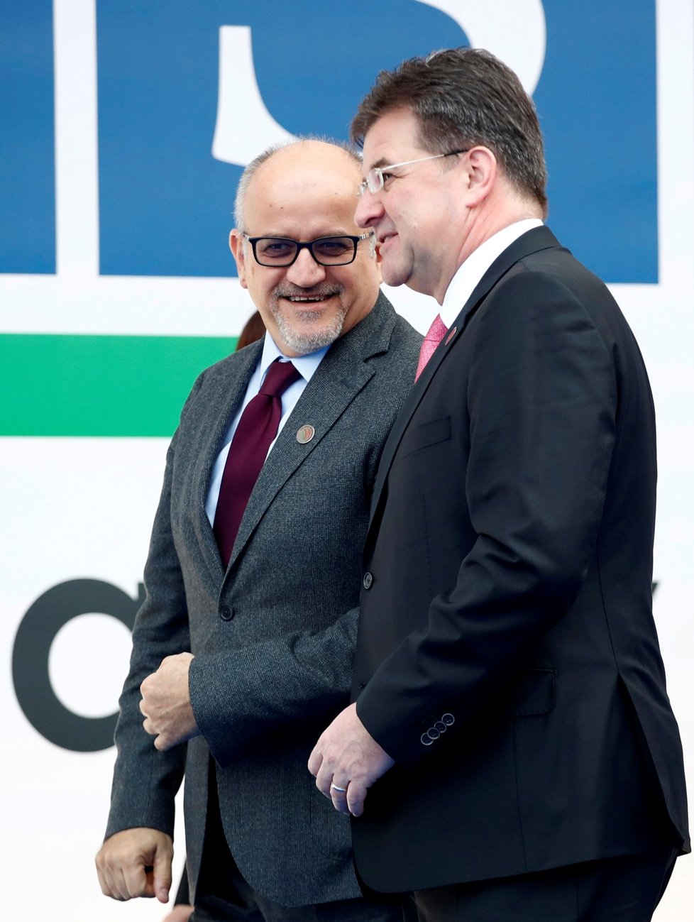 Slovenský ministr zahraničí Miroslav Lajčák stáhl svou rezignaci. Lajčák minulý týden předal prezidentovi Andreji Kiskovi demisi v reakci na to, že slovenští poslanci odmítli migrační pakt OSN.
