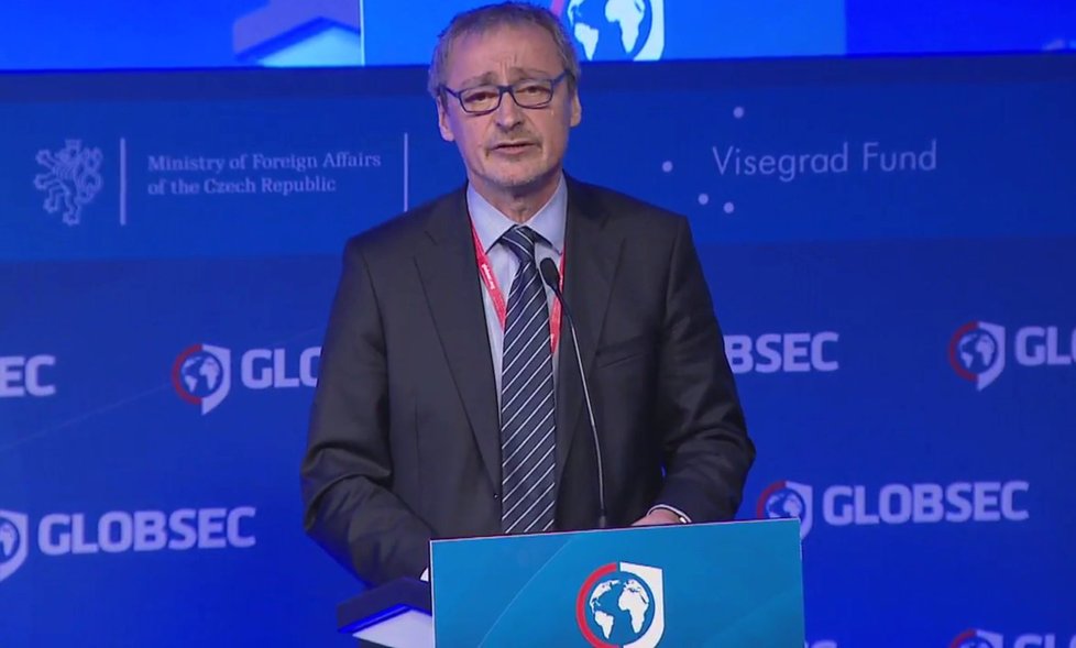 GlobSec 2016 v Bratislavě: Martin Stropnický během proslovu