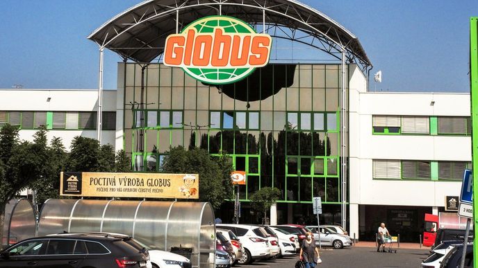 Hypermarket Globus. Hypermarket Globus.