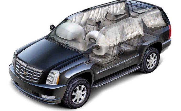 GM možná svolá další miliony aut kvůli airbagům Takata
