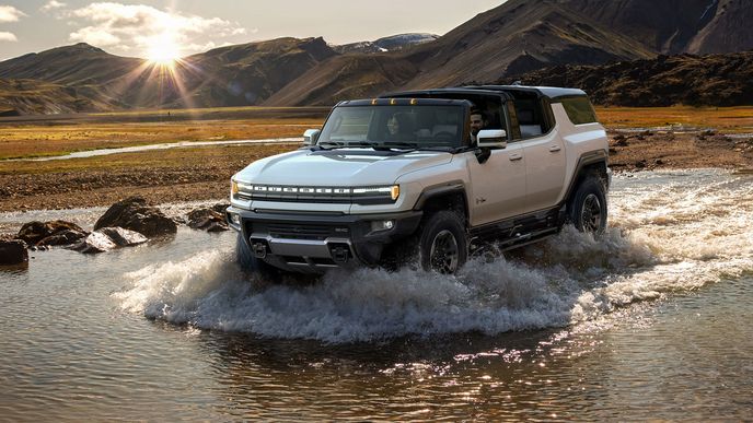 GMC Hummer EV SUV GMC Hummer EV SUV