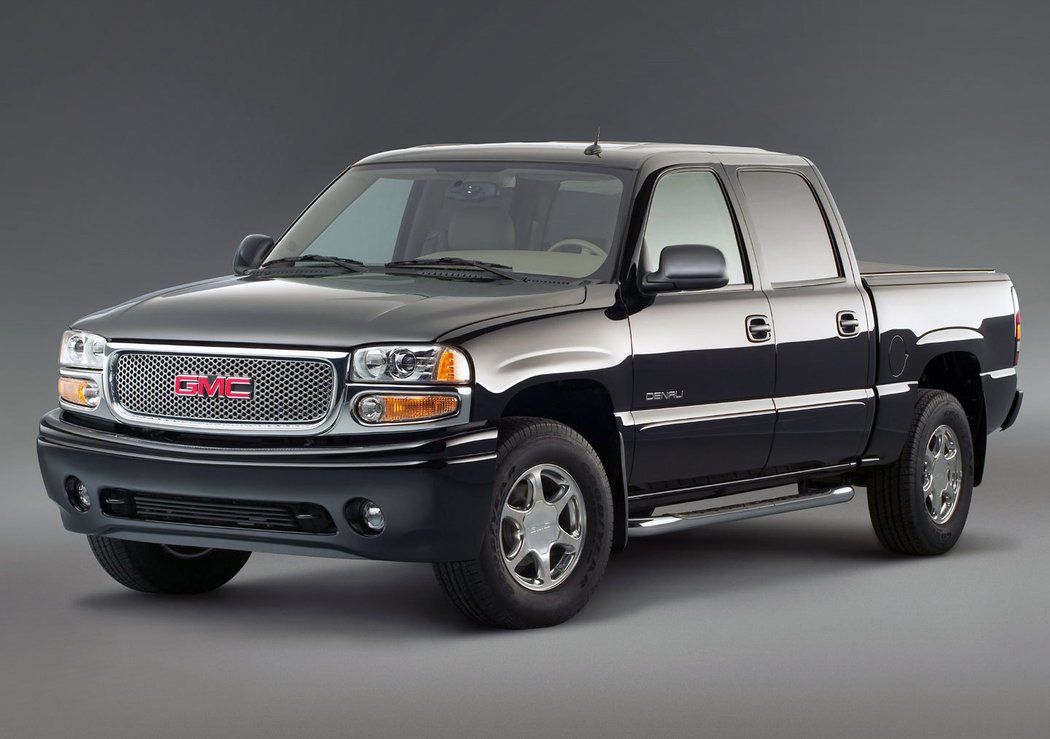 GMC Sierra Denali Crew Cab (2004–2006)