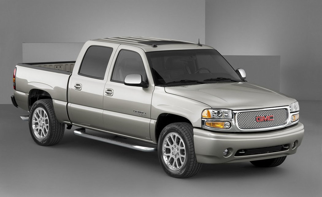 GMC Sierra Denali Crew Cab (2004–2006)