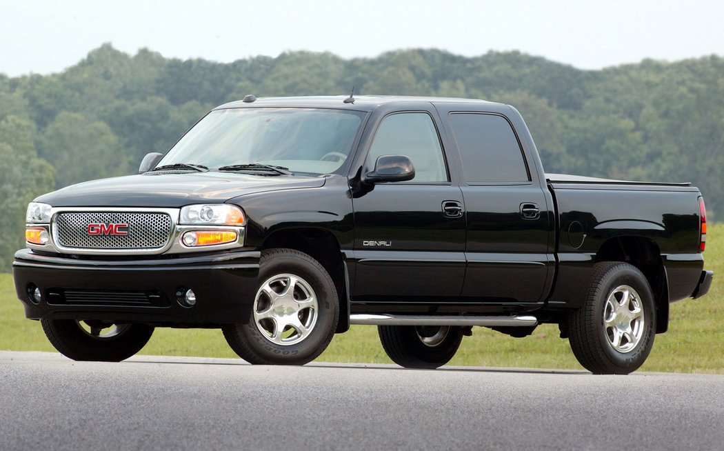 GMC Sierra Denali Crew Cab (2004–2006)