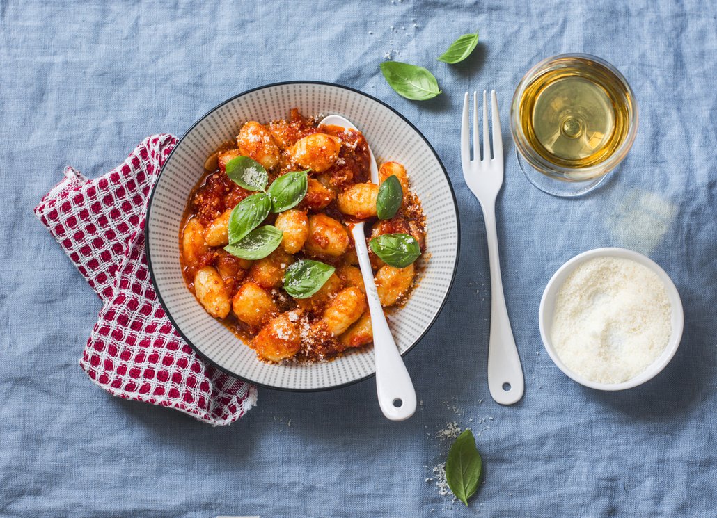 Gnocchi skvěle chutnají například s boloňskou omáčkou