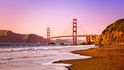 Golden Gate Bridge je visutý most u Sanfranciského zálivu přes průliv Golden Gate v Kalifornii. Spojuje San Francisco s Marin County. O jeho stavbě bylo rozhodnuto v roce 1930 a byla zahájena 5. ledna 1933. Do provozu byl slavnostně uveden 27. května 1937 pro pěší a o den později pro automobily.
