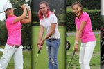 České krásky se hodily do růžového gala a vyrazily na lekce golfu.