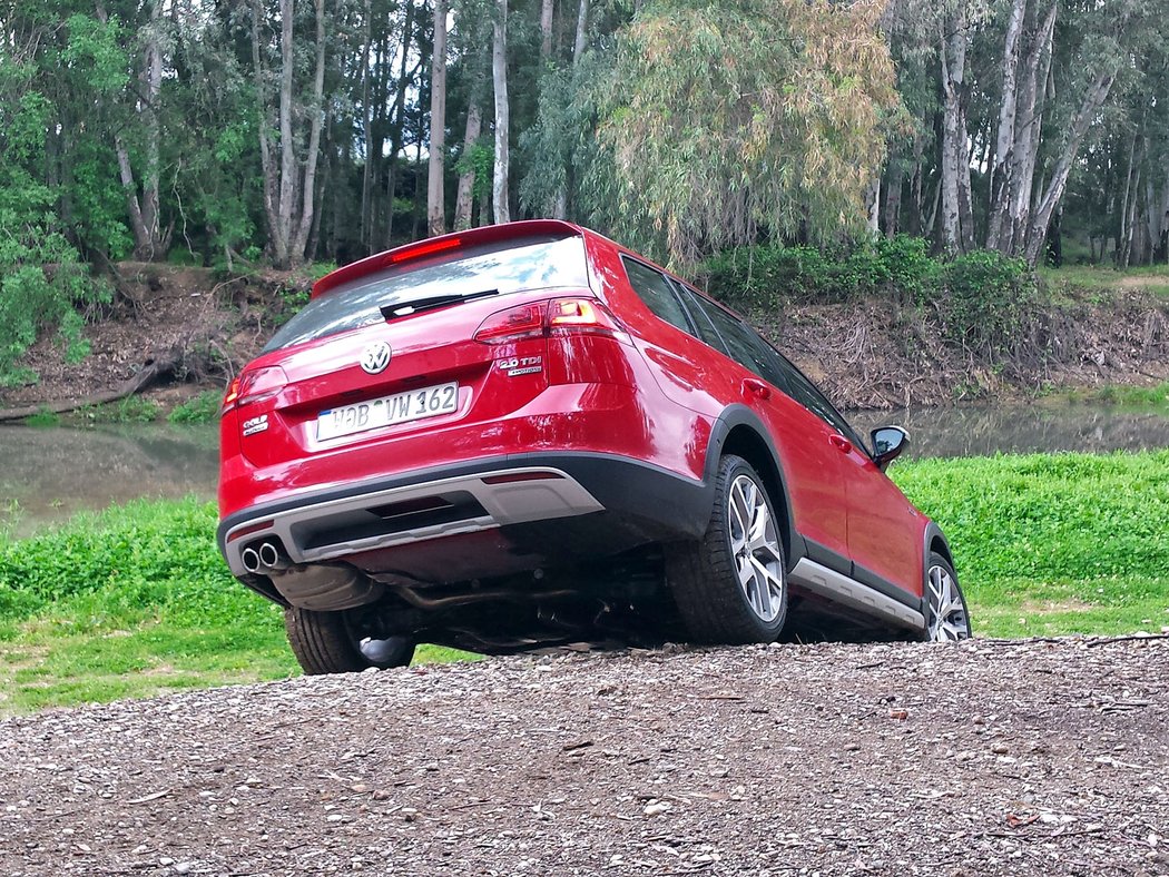 Volkswagen Golf Alltrack a R Variant