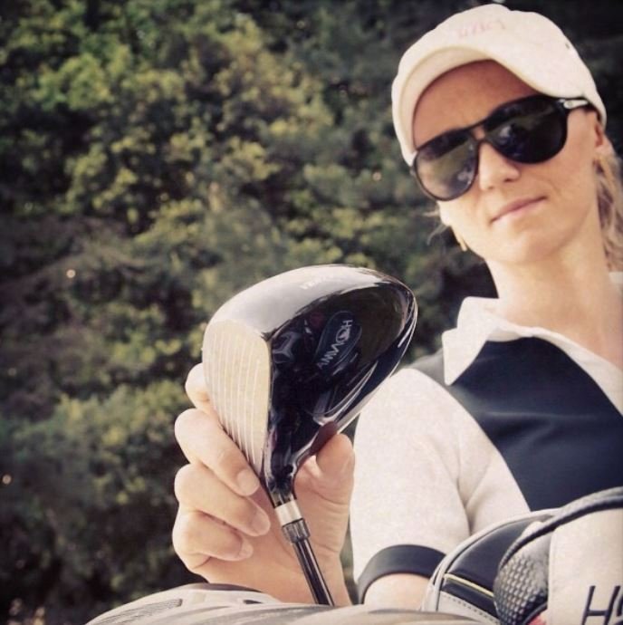 Cassandra hrála turnaje na Ladies European Tour.