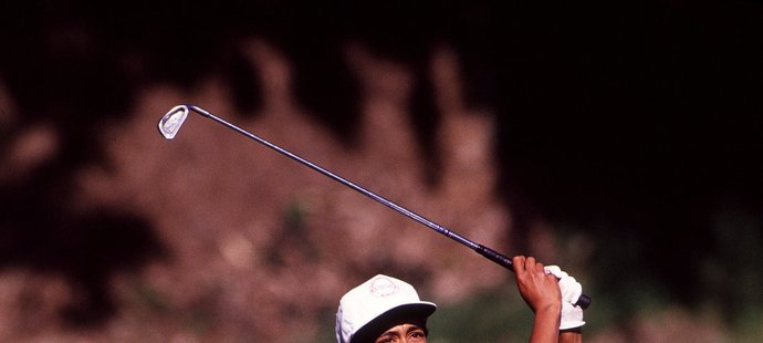 Woods v 16 letech na svém prvním profi turnaji PGA.