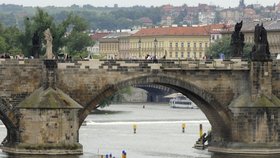 Jako v italských Benátkách to vypadlo ve čtvrtek v centru Prahy.