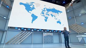  Scott Huffman oznámil, že Google Assistant do konce roku přijde do 80 zemí a bude mluvit 30 jazyky. Podle grafiky mezi nimi bude i Česká republika.