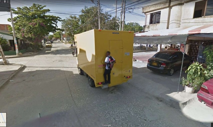 Úlovky z Google Street View: Že by Uber?