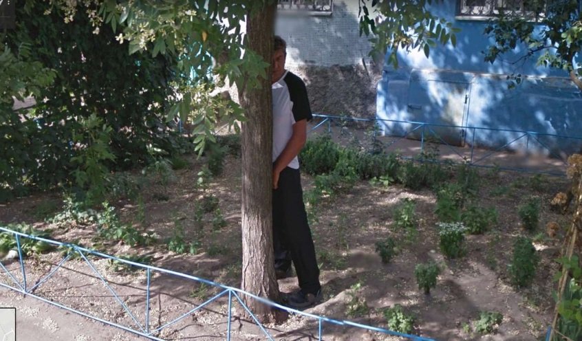 Úlovky z Google Street View: Před Googlem se neschováte