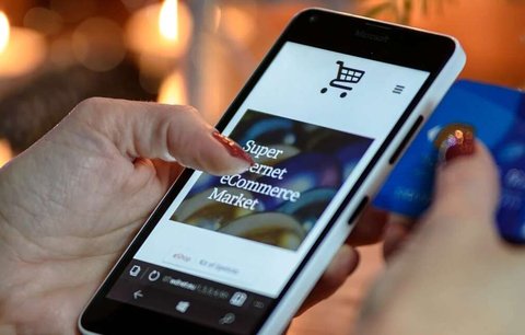 Další pokus, který Googlu nevyšel. Ruší své mobilní aplikace pro nakupování