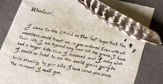 Detaily, které vám ve Hře o trůny unikly. Přečtěte si dopisy, které psal zoufalý Jorah či Daenerys Jonu Sněhovi  