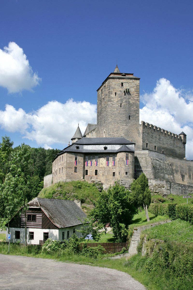 Gotický hrad Kost