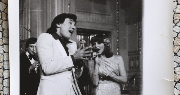1977 S Gottem zpívala v době jeho největší slávy.