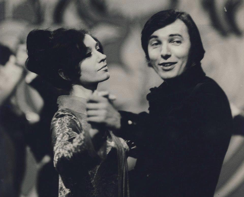 Karel Gott a maminka Dominiky Antonie Zacpalová asi v roce 1973. Tehdy se do sebe zamilovali.