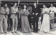 1973 Karel a jeho sboristky Jana Kocianová (vlevo) a Jitka Zelenková. 1973 Karel a jeho sboristky Jana Kocianová (vlevo) a Jitka Zelenková.