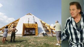 Léčivá pyramida čeká na Gotta: Její majitel a astrolog poslal jasný vzkaz!