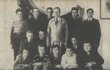 Gott v době, kdy se učil elektromontérem v ČKD Stalingrad. (vlevo dole)