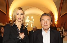 Karel a Ivana Gottovi: Žárlivá scéna kvůli mladé blondýnce!