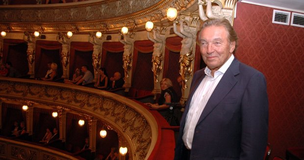 Na Karla Gotta, který se přijel do Brna podívat na baladu Zaslíbení, čekala v Národním divadle Brno prezidentská lóže.