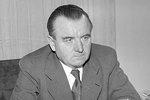 Klement Gottwald - První komunistický prezident (1948–1953). Za jeho vlády došlo na počátku 50. let k mnoha politickým vykonstruovaným procesům, bylo vyneseno přes 230 rozsudků smrti.