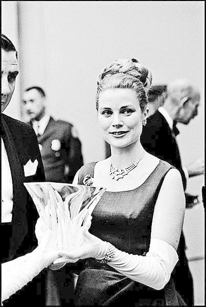 Náhrdelník měla na Křišťálovém plese v roce 1963.