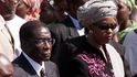 Grace Mugabe a Roberta Mugabe dělilo 41 let.