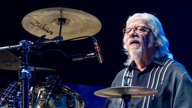 Zemřel Graeme Edge, bubeník Moody Blues