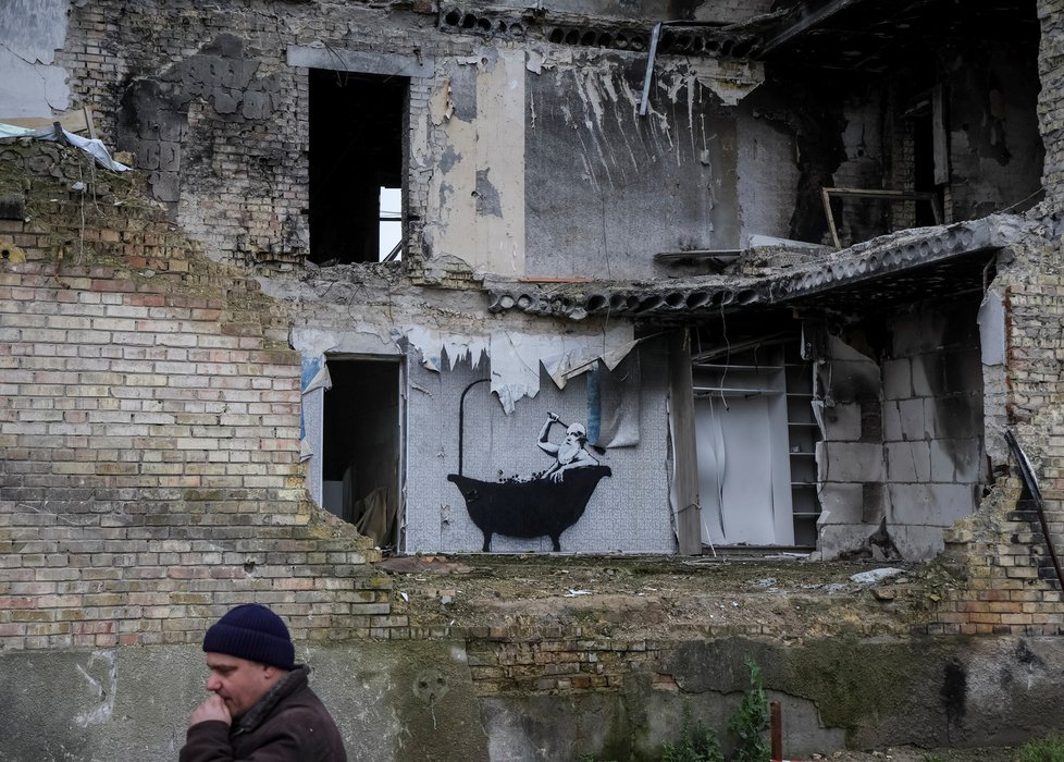 Banksy potvrdil, že na Ukrajině vytvořil sedm graffiti.