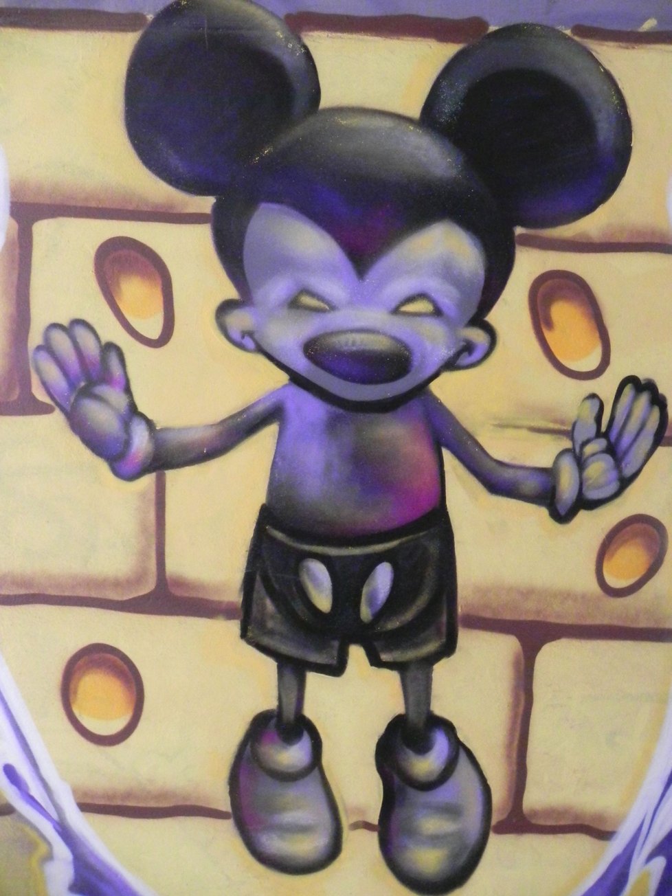 Micky Mouse v podchodu u Podbělské ulice v Brně-Líšni.