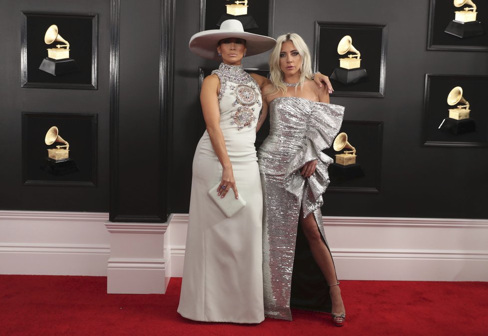 Lady Gaga a Jennifer Lopez