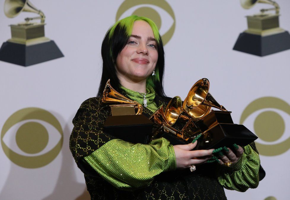 Zpěvačka Billie Eilish na předávání cen Grammy 2020