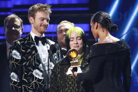 Grammy 2020: Billie Eilish si odnesla ceny za nejlepší píseň i album. Stala se rovněž objevem roku