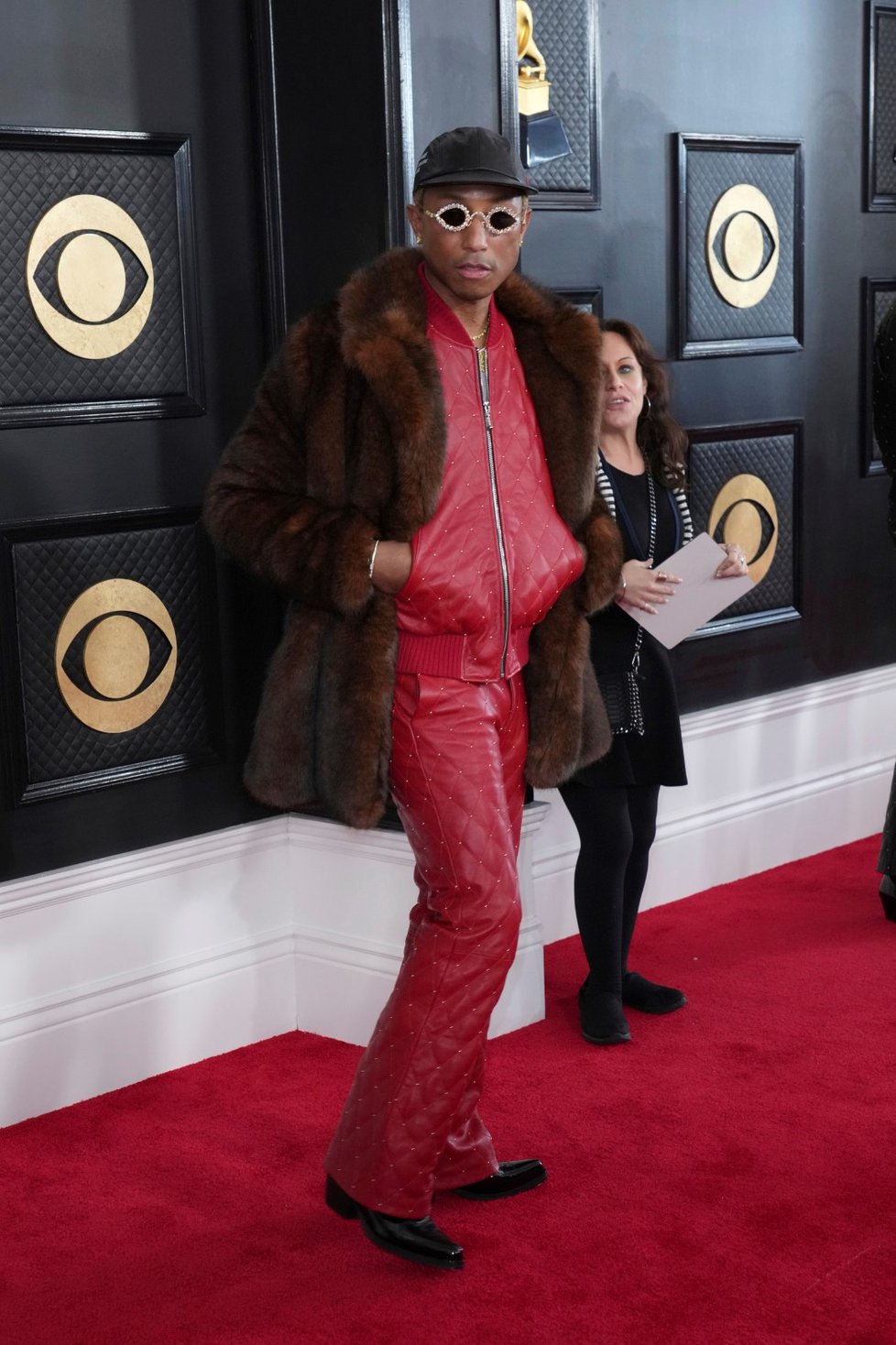 Outfity z předávání hudebních cen Grammy 2023 - Pharrell Williams