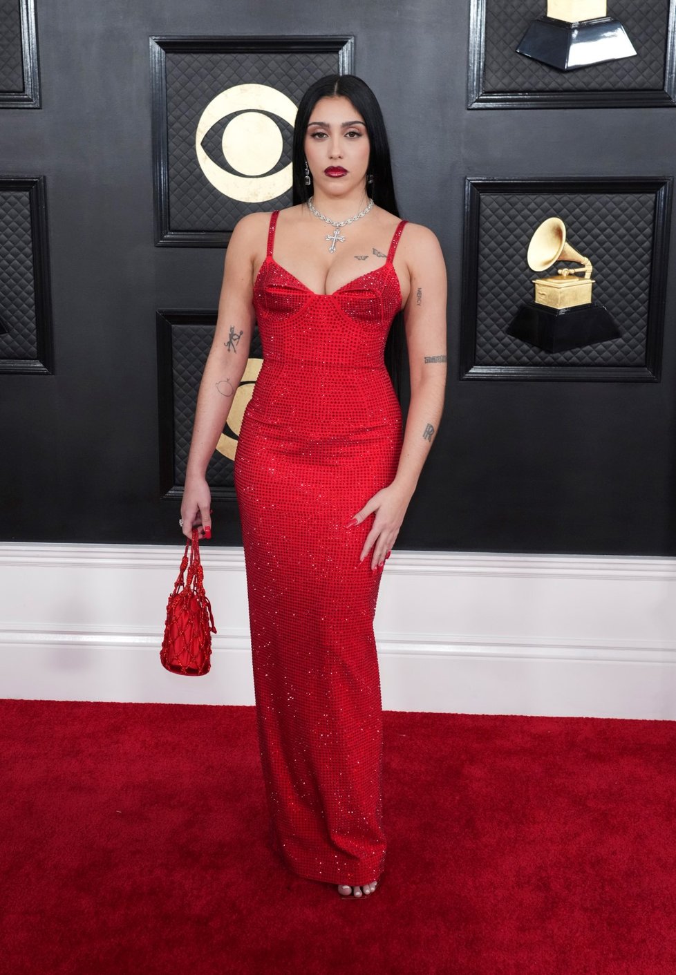 Outfity z předávání hudebních cen Grammy 2023 - Lourdes Leon