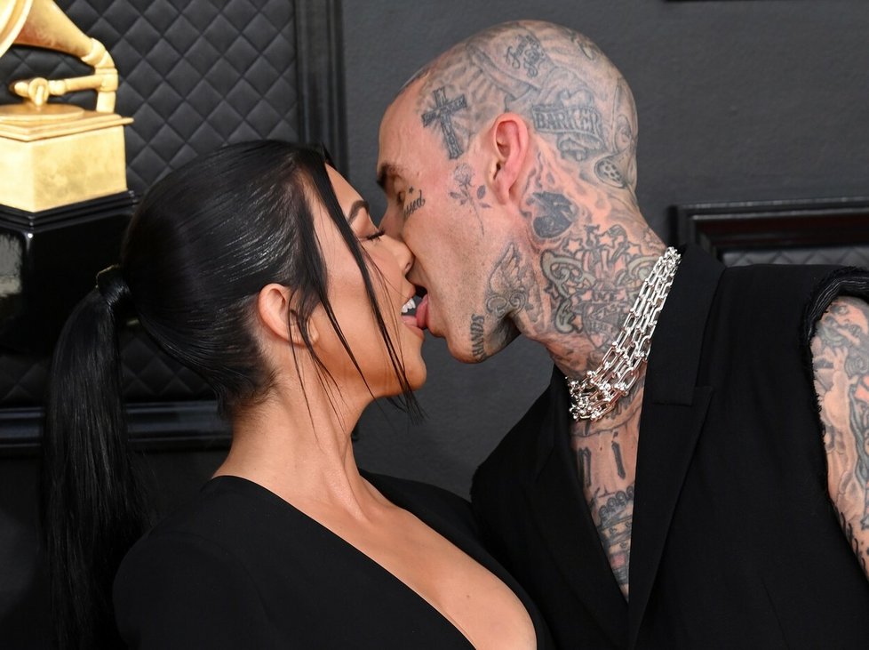 Grammy 2022 - Kourtney Kardashian a Travis Barker