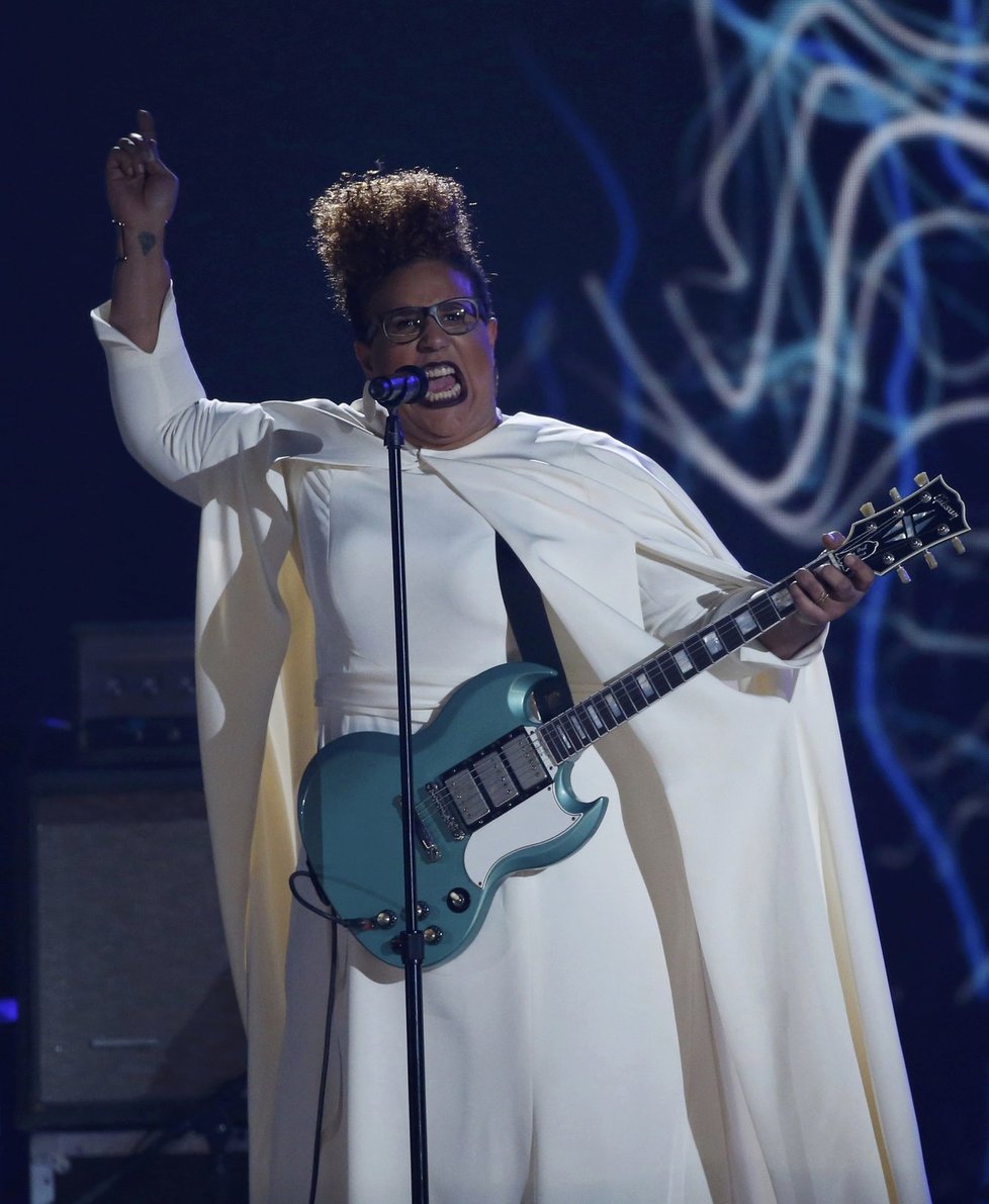 Vystoupila i Brittany Howard se skupinou Alabama Shakes.