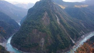 Největší kaňon světa najdeme v Tibetu