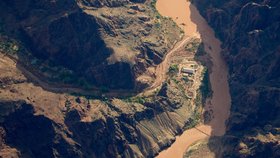 Blesková záplava v americkém Grand Canyonu (31.8.2026)