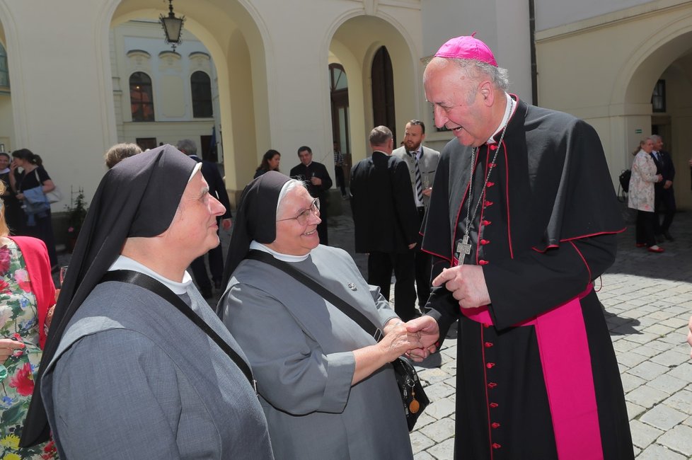 Slavnostní recepce pro nového arcibiskupa Jana Graubnera (2.7.2022)