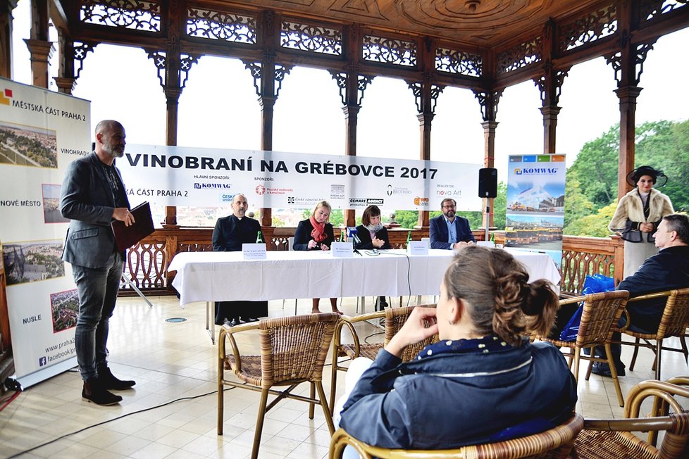 Letošní jedenáctý ročník vinobraní na Grébovce vás zavede do období první republiky.