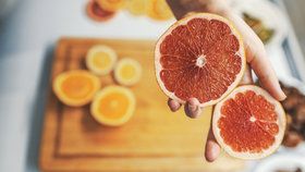 Grapefruit jako superpotravina. Zlepšuje imunitu, snižuje cholesterol a pomáhá při hubnutí