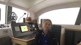 Švédská environmentální aktivistka Greta Thunbergová (16) na palubě jachty La Vagabonde.